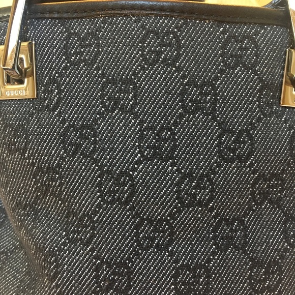 GUCCI Y2K Black Canvas Bucket Bag, Small - Picture 3 of 12